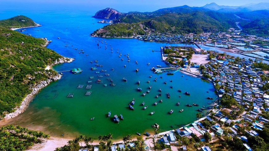 Làng người Raglai và rẫy nho Ninh Phước